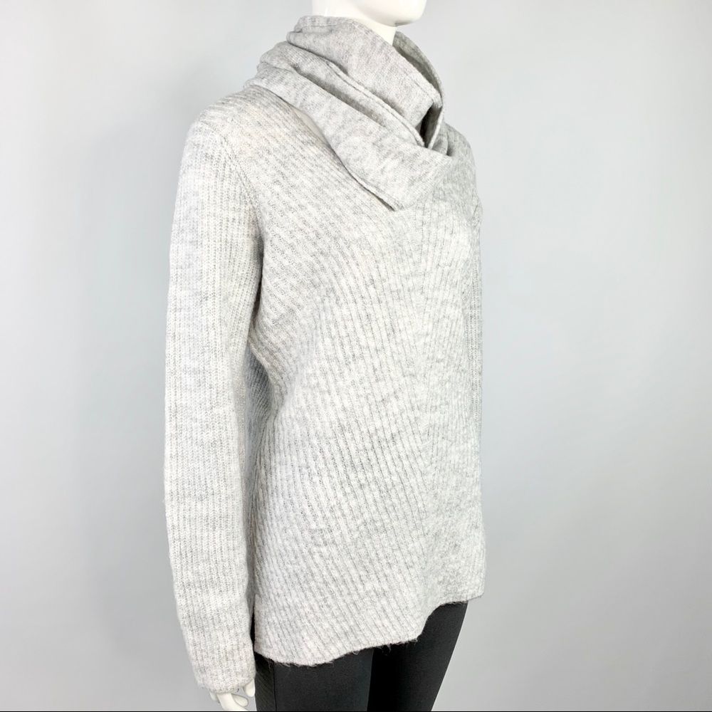 Liz Claiborne V-neck With Infinity Scarf Sweater